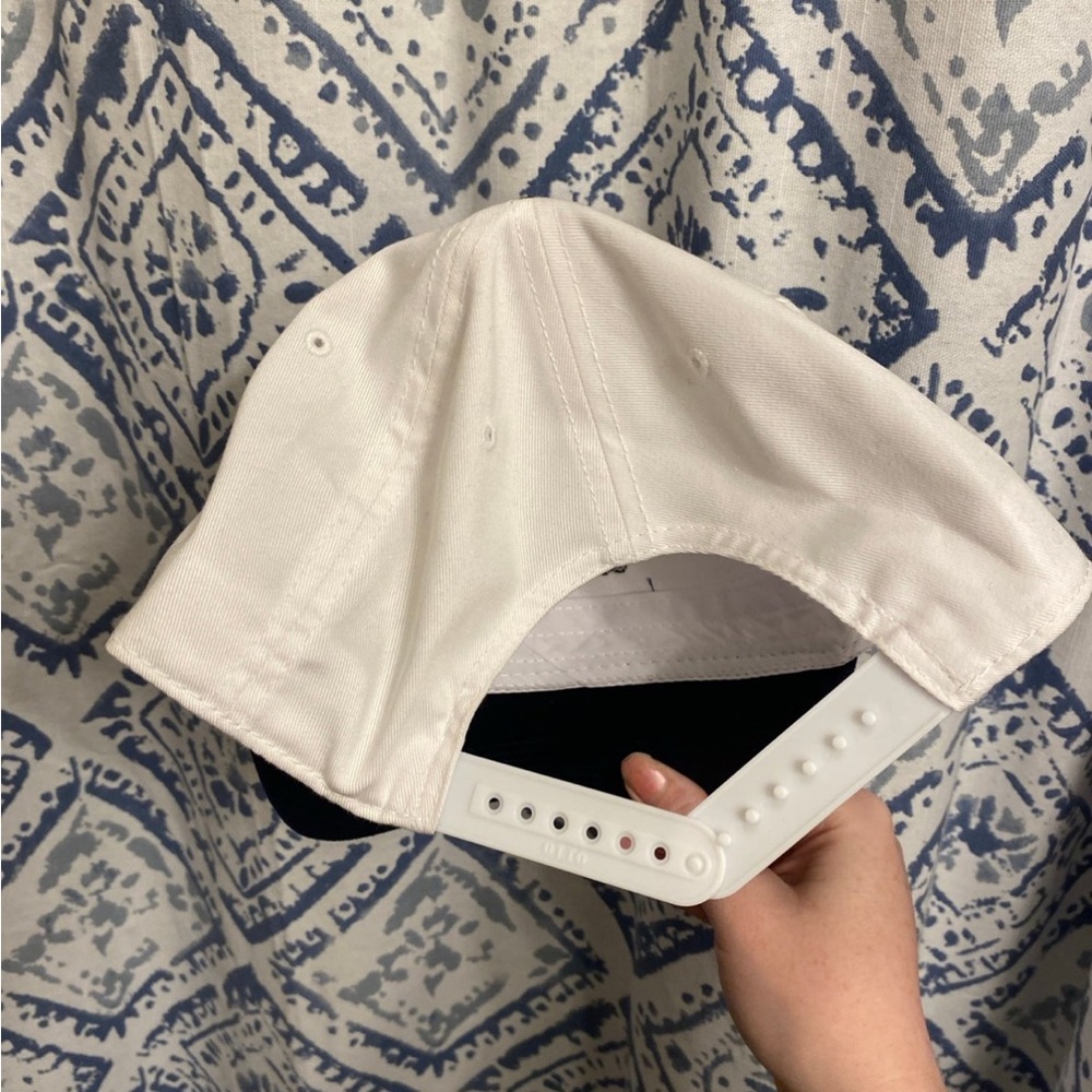 Niall Horan “the show live on tour” hat - Picture 2 of 3